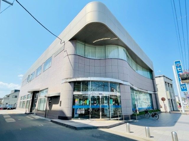 近くの七十七銀行増田支店まで500m（徒歩7分）