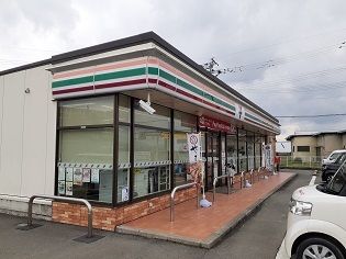 近くのセブンイレブンまで1,000m（徒歩13分）