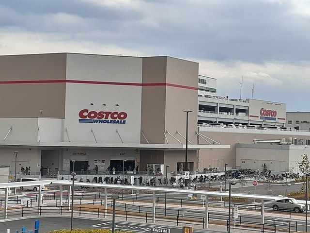 近くのコストコ門真倉庫店様まで700m（徒歩9分）