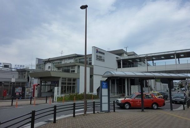 近くの鶴ヶ峰駅まで440m(徒歩6分)