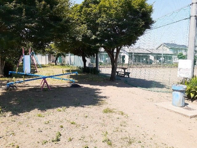 近くの八幡つくし公園まで350m（徒歩5分）