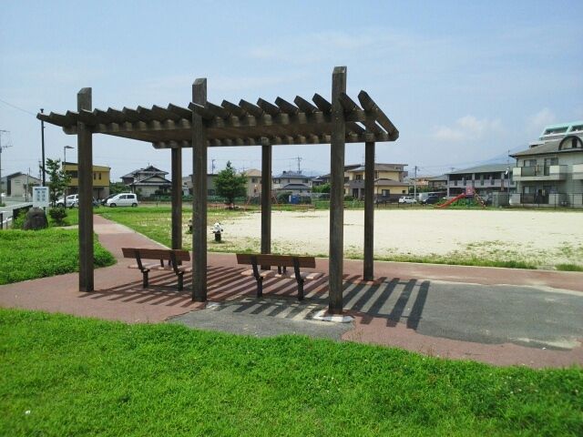 近くの薄場野田前公園まで900m（徒歩12分）