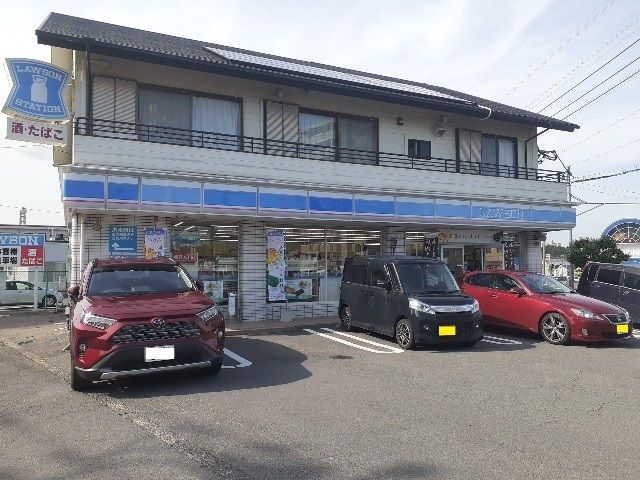 近くのローソン諫早貝津工業団地店まで820m(徒歩11分)