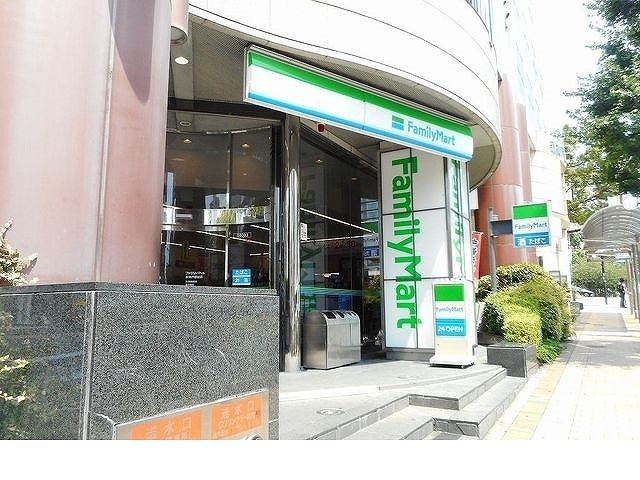 近くのファミリーマート新神戸駅前店様まで190m(徒歩3分)