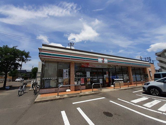 近くのセブンイレブン 新潟車場店まで500m（徒歩7分）