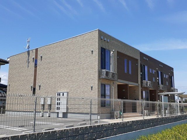 新旭駅より徒歩10分 築5年 2階建の賃貸物件