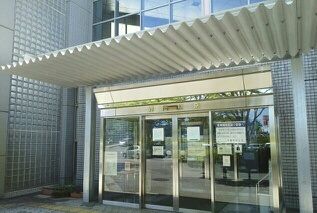 近くの緑区役所まで2,200m（徒歩28分）