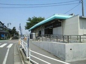 近くの香川駅まで550m（徒歩7分）