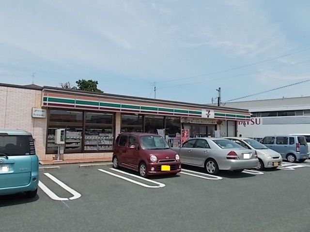 近くのセブンイレブン楠6丁目店まで280m(徒歩4分)