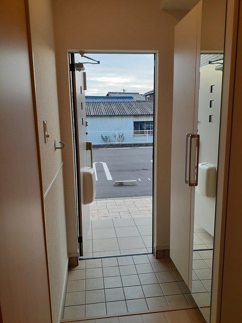 玄関