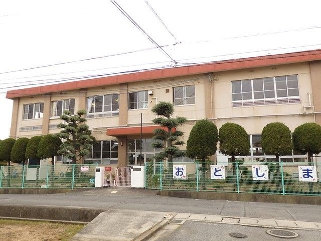 近くの幼稚園・保育園まで750m（徒歩10分）