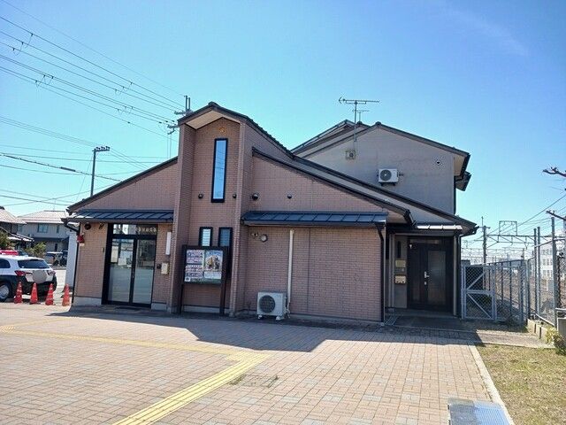 近くの河瀬駅前交番まで490m(徒歩7分)
