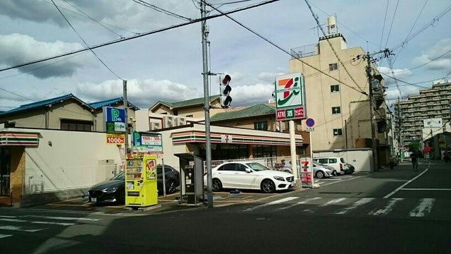 近くのセブンイレブンまで70m(徒歩1分)