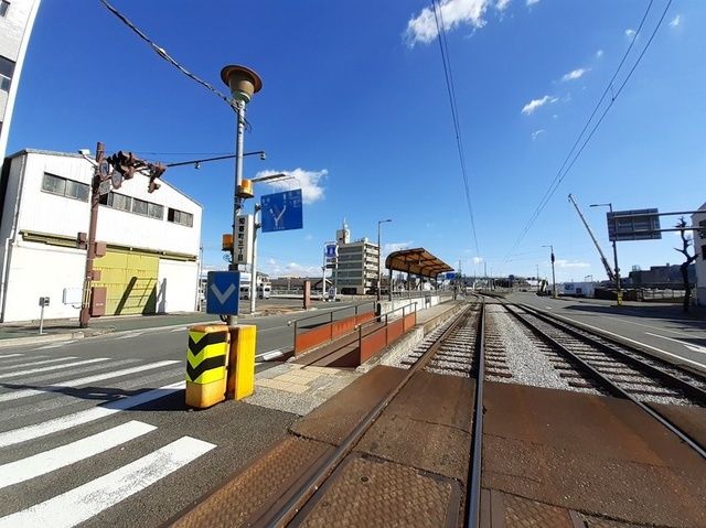 近くの知寄町三丁目駅まで500m(徒歩7分)