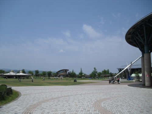 近くの公園まで900m（徒歩12分）