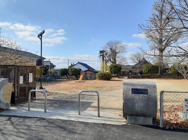 近くの中上川公園まで100m（徒歩2分）
