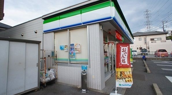 近くのファミリーマート千葉花園店まで400m(徒歩5分)