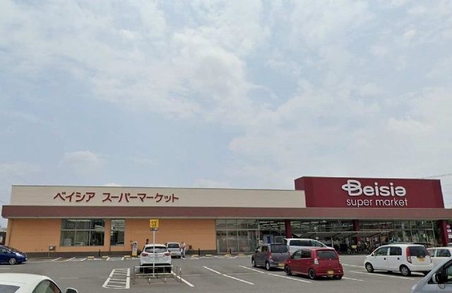 近くのベイシア伊勢崎BP店まで400m(徒歩5分)