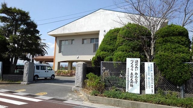 近くの行橋市立　今元中学校まで1,200m（徒歩15分）