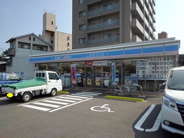 近くのローソン丸亀浜町店まで550m（徒歩7分）
