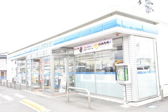 近くのローソン 本宮荒井瀬戸田店まで500m（徒歩7分）