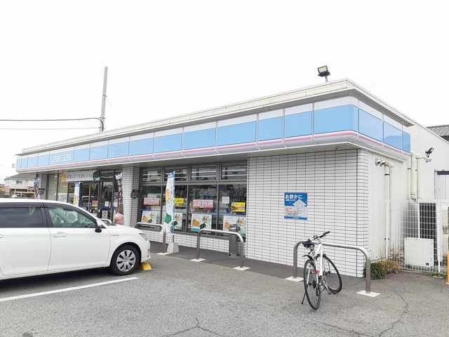近くのローソン加古川野口町長砂店まで400m(徒歩5分)