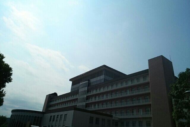 近くの三重県立総合医療センターまで1,000m（徒歩13分）