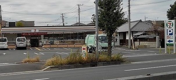 近くのセブン さいたま道祖土2丁目店まで550m（徒歩7分）