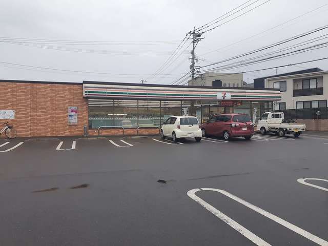 近くのセブンイレブンまで1,650m（徒歩21分）