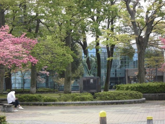 近くの志津図書館まで600m(徒歩8分)