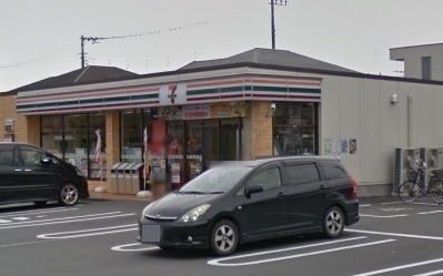 近くのコンビニまで450m（徒歩6分）