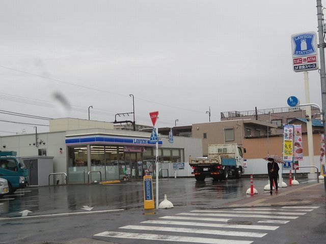 近くのコンビニまで80m（徒歩1分）