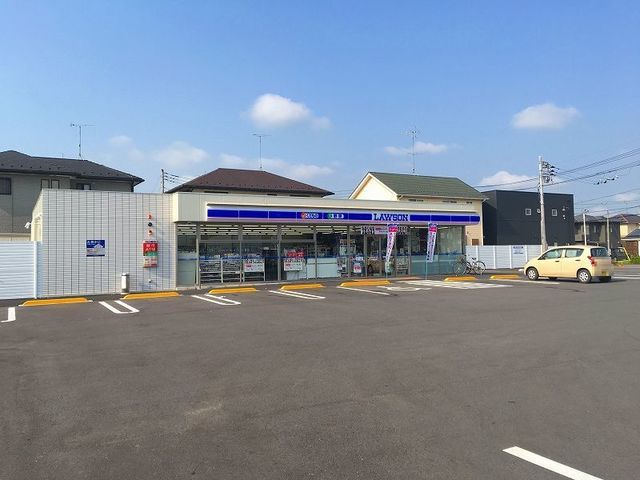 近くのコンビニまで750m（徒歩10分）