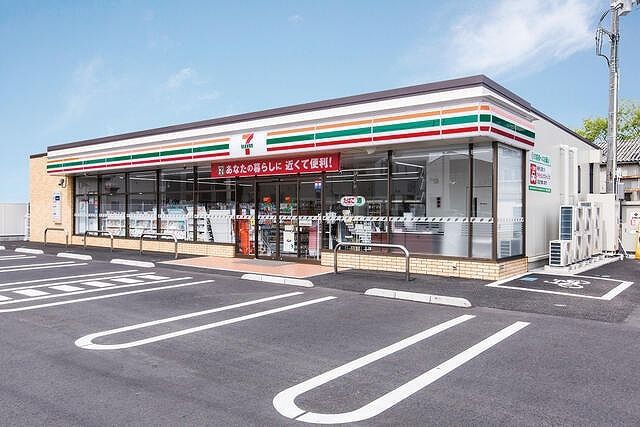 近くのセヴンイレブン美里小茂田店まで1,800m（徒歩23分）