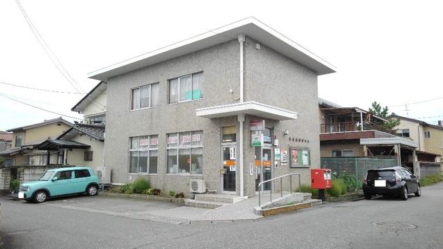 近くの富山富田郵便局まで850m（徒歩11分）