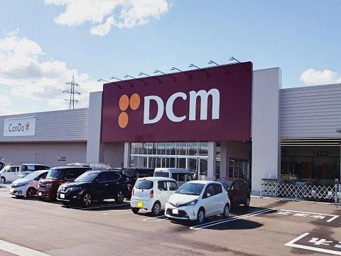 近くのＤＣＭ呉羽駅北店まで2,200m（徒歩28分）