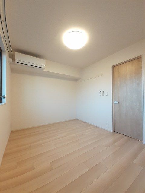 ベッドルーム