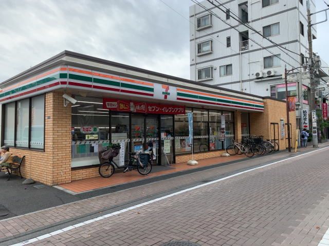 近くのセブンイレブンまで350m(徒歩5分)