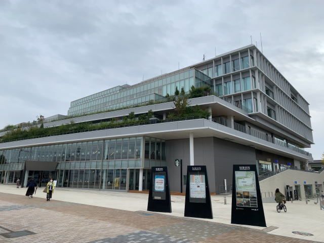 近くの大和市立図書館まで260m(徒歩4分)