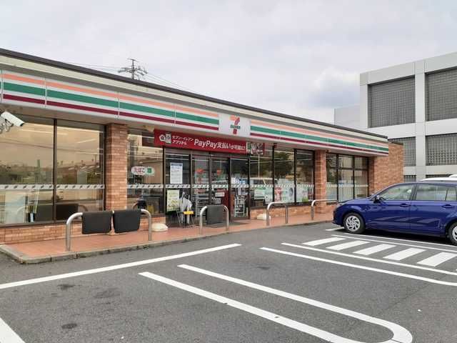 近くのセブンイレブン鳴海町母呂後店まで630m(徒歩8分)