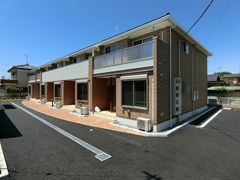 レシェンテ・カーサの外観画像