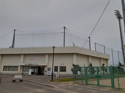 近くの羽島清流スタジアムまで750m（徒歩10分）
