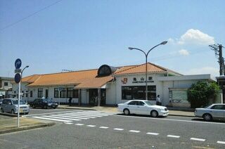 近くのJR東海亀山駅まで3,700m（徒歩47分）