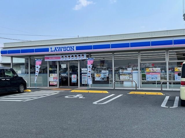 近くのローソン戸島西三丁目店まで400m(徒歩5分)