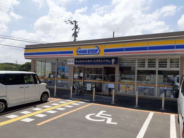 近くのミニストップ様まで110m(徒歩2分)