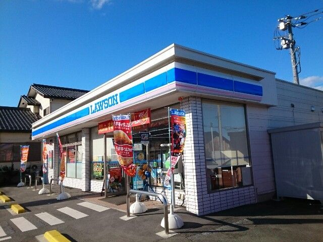 近くのローソン安中古屋店まで500m（徒歩7分）