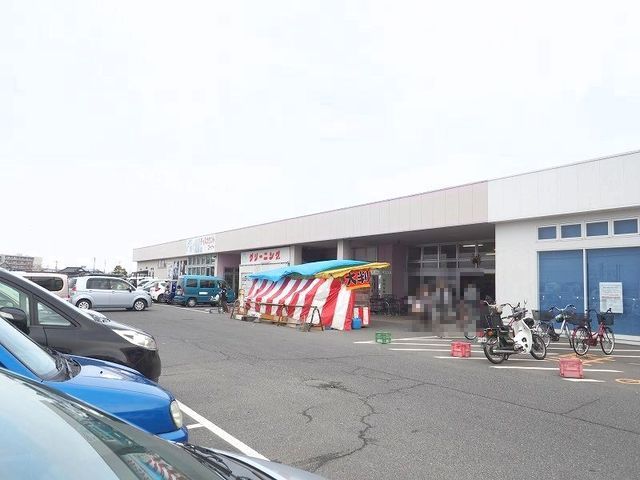 近くのルミエールまで170m(徒歩3分)