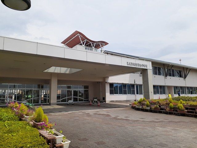 近くの羽合小学校まで430m(徒歩6分)