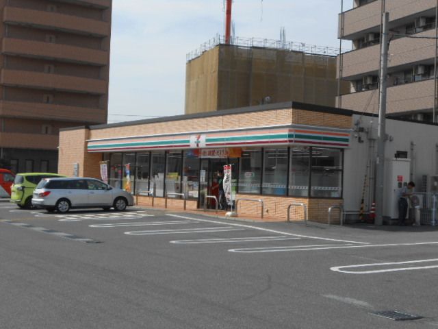 近くのセブンイレブン長浜加納町店様まで830m(徒歩11分)