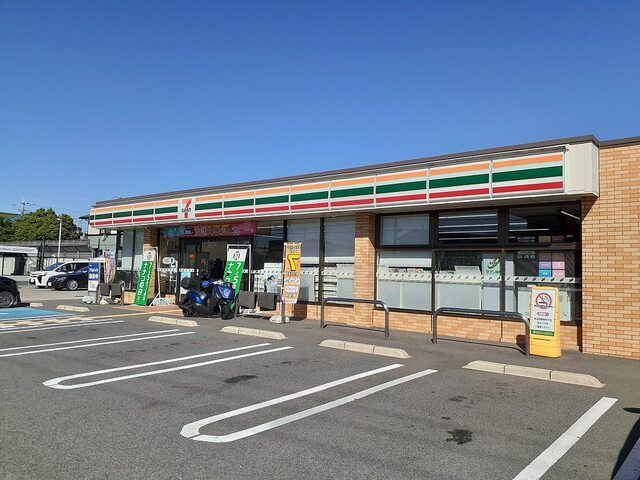 近くのセブンイレブン北島店様まで400m（徒歩5分）